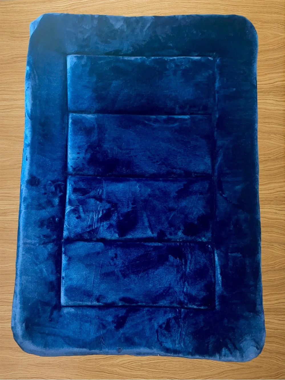 EUC Hero Dog Plush Crate Pad Blue 36”x23” (M) - Picture 2 of 13